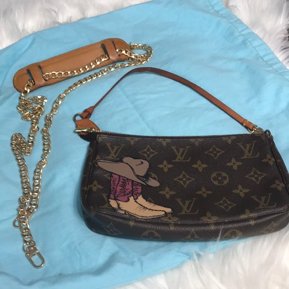 Louis Vuitton Handbags - EUC hand painted Louis Vuitton pouchette
